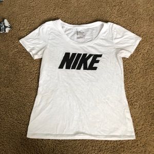 WHITE NIKE SHIRT